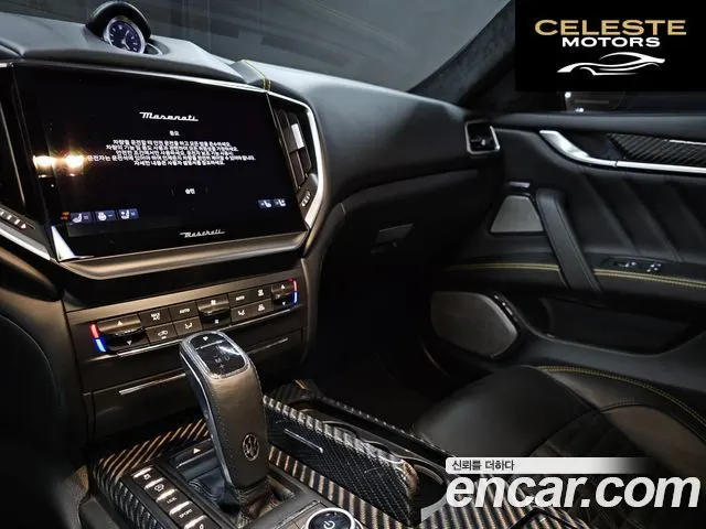 MASERATI Ghibli 3.0S Q4 F 2021 — photo 15 sur 26