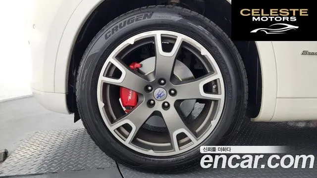 MASERATI Levante 3.0 AWD Gran Sport 2018 — photo 5 sur 20