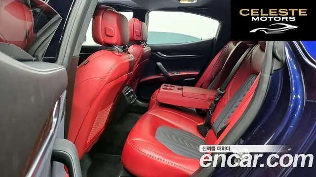 MASERATI Ghibli 3.0 Gran 2019 — photo 12 sur 20