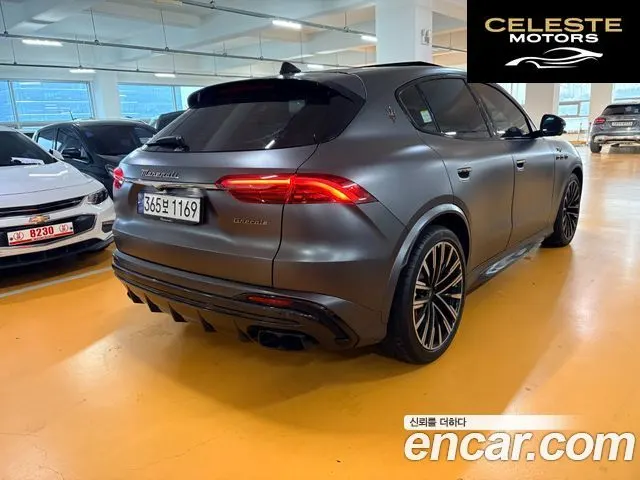 MASERATI 3.0 AWD Trofeo 2023 — photo 17 sur 24