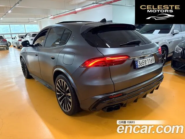 MASERATI 3.0 AWD Trofeo 2023 — photo 4 sur 24