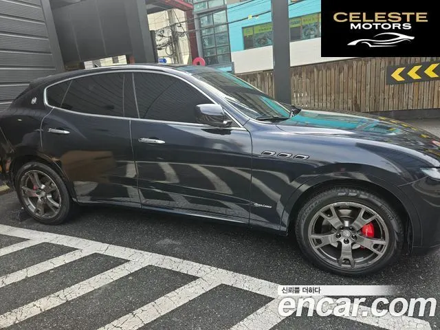MASERATI Levante 3.0 AWD Gran 2018 — photo 4 sur 15