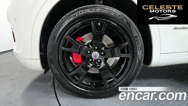 MASERATI Levante 3.0 AWD Gran Sport 2018 — photo 5 sur 20
