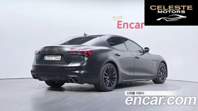 MASERATI Ghibli 3.0S Q4 2016 — photo 2 sur 20