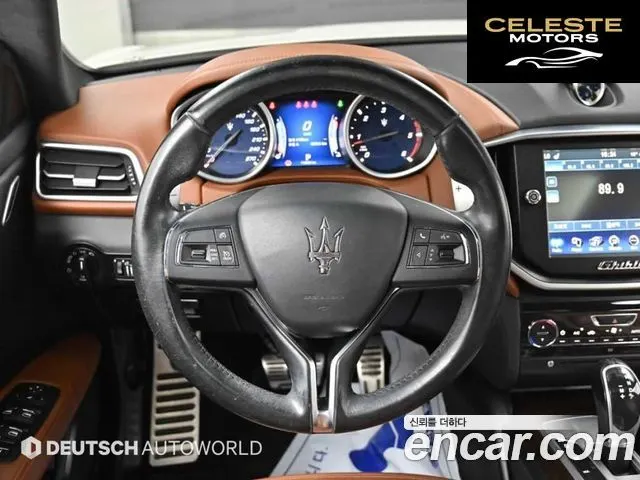 MASERATI Ghibli 3.0 Sport 2016 — photo 13 sur 26