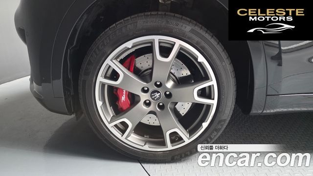 MASERATI Levante 3.0 AWD Modena 2022 — photo 5 sur 39