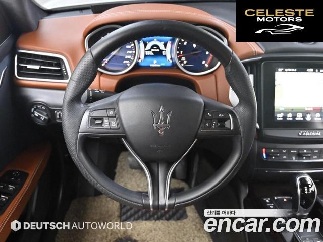 MASERATI Ghibli 3.0 Luxury 2017 — photo 13 sur 26