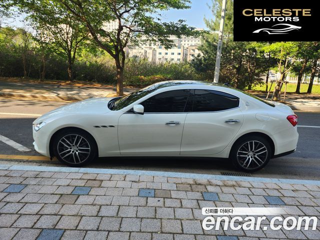 MASERATI Ghibli 3.0 2015 — photo 19 sur 26