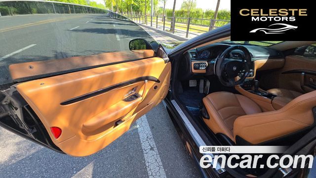 MASERATI Gran Turismo 4.7 Sport 2015 — photo 11 sur 26