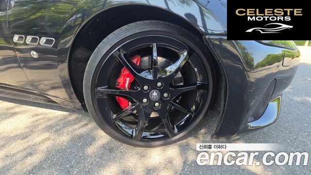 MASERATI Gran Turismo 4.7 Sport 2015 — photo 5 sur 26