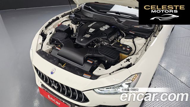 MASERATI Ghibli 3.0 2018 — photo 6 sur 26