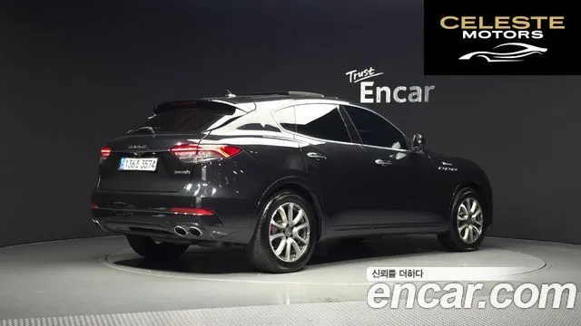 MASERATI Levante 3.0 AWD Gran 2019 — photo 2 sur 37