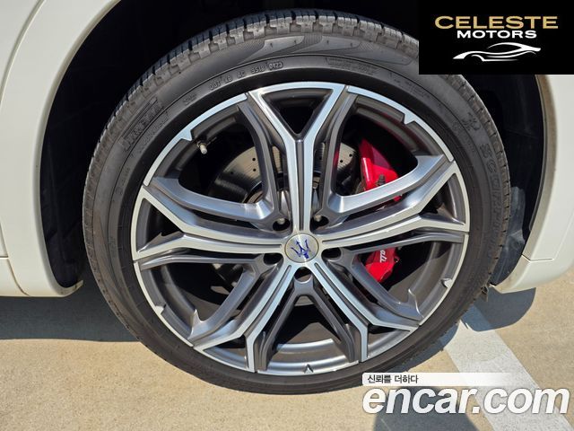 MASERATI Levante 3.8 GTS AWD 2019 — photo 8 sur 24