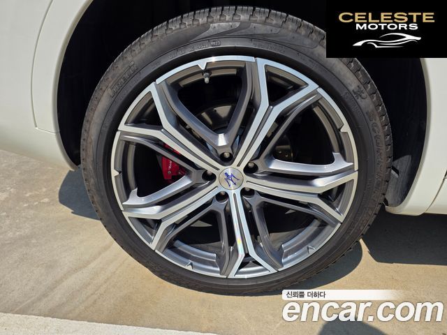 MASERATI Levante 3.8 GTS AWD 2019 — photo 9 sur 24