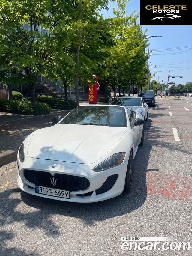 MASERATI GranCabrio 4.7 2012 — photo 2 sur 16