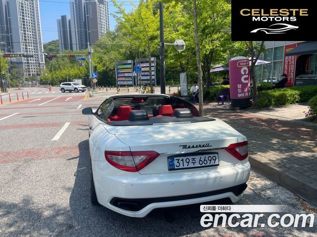 MASERATI GranCabrio 4.7 2012 — photo 5 sur 16