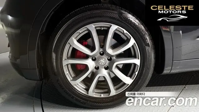 MASERATI Levante 3.0 AWD Gran 2019 — photo 5 sur 37