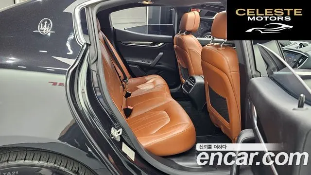 MASERATI Ghibli 3.0 2015 — photo 12 sur 20