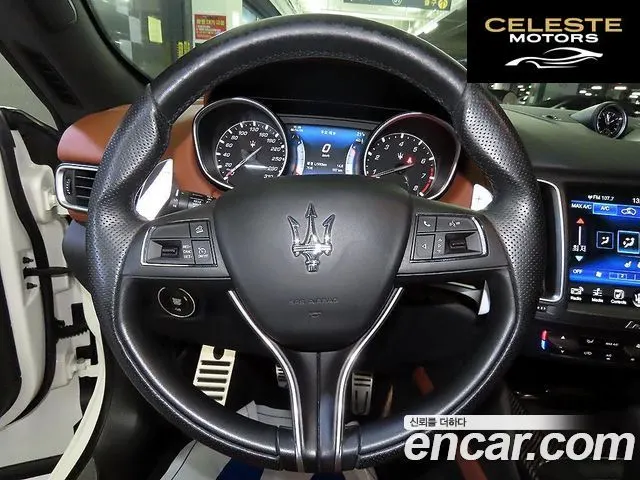 MASERATI Levante 3.0 AWD Gran Sport 2017 — photo 8 sur 26