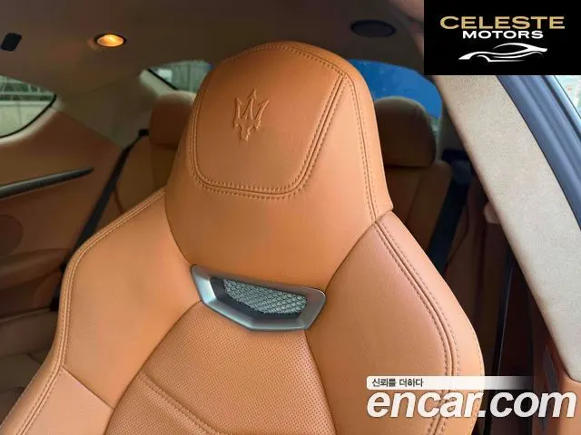 MASERATI Gran Turismo 4.7 Sport 2014 — photo 12 sur 20