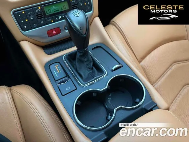 MASERATI Gran Turismo 4.7 Sport 2014 — photo 17 sur 20