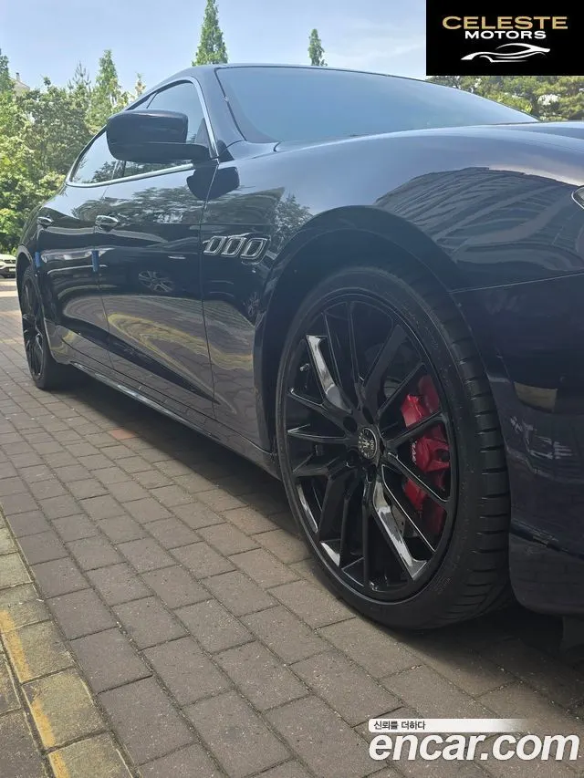 MASERATI QuattroGTS 3.8 V8 2015 — photo 5 sur 15