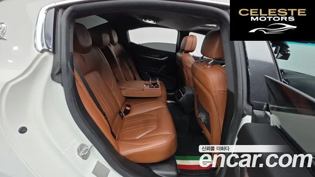MASERATI Ghibli 3.0 2014 — photo 18 sur 20