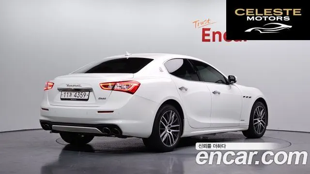 MASERATI Ghibli 3.0 Gran 2018 — photo 2 sur 20