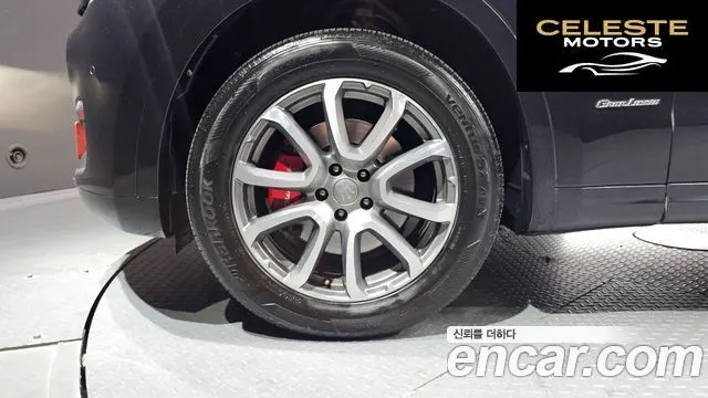 MASERATI Levante 3.0 AWD Gran 2019 — photo 5 sur 20