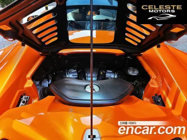 MCLAREN 675LT 3.8 Spyder 2016 — photo 18 sur 26
