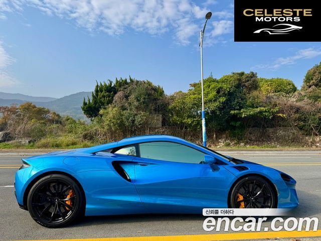 MCLAREN 3.0 Coupé 2024 — photo 8 sur 11