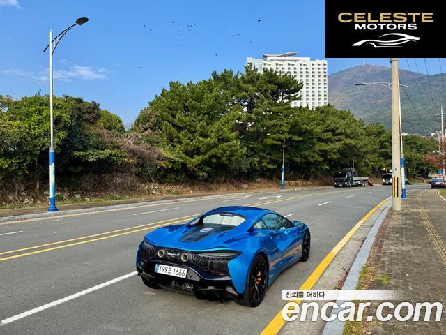 MCLAREN 3.0 Coupé 2024 — photo 9 sur 11