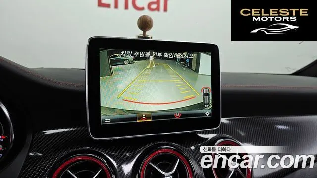 MERCEDES AMG CLA-Classe C117 CLA45 AMG 4MATIC 2016 — photo 14 sur 20