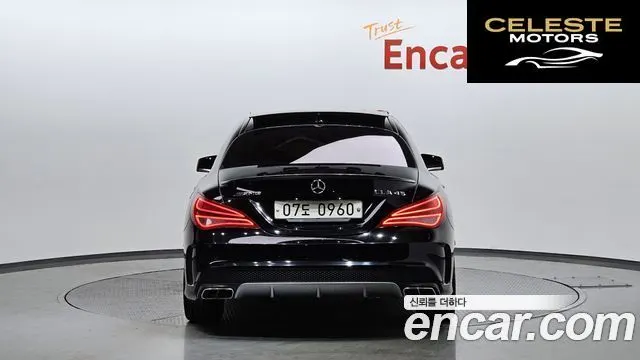 MERCEDES AMG CLA-Classe C117 CLA45 AMG 4MATIC 2016 — photo 4 sur 20