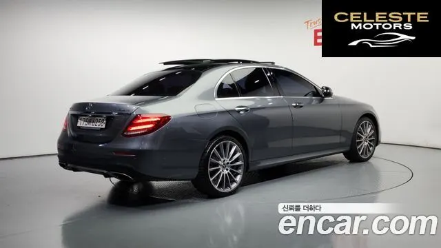 MERCEDES AMG E-Classe W213 E350 4MATIC AMG Line 2019 — photo 2 sur 20