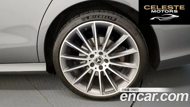 MERCEDES AMG E-Classe W213 E350 4MATIC AMG Line 2019 — photo 5 sur 20