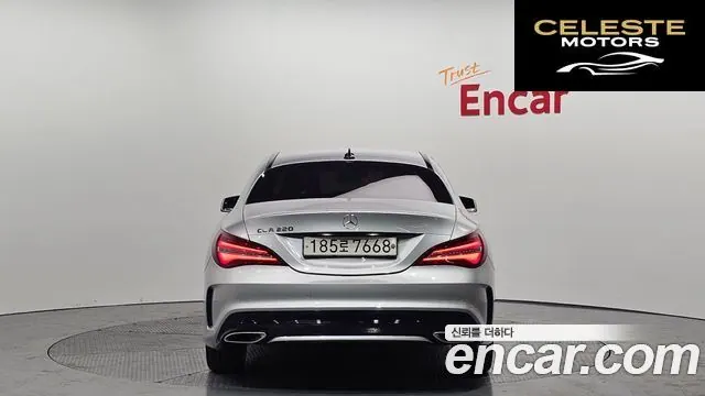 MERCEDES AMG CLA-Classe C117 CLA220 AMG Line 2018 — photo 4 sur 20