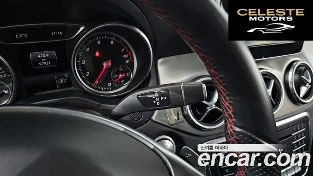 MERCEDES AMG CLA-Classe C117 CLA220 AMG Line 2018 — photo 9 sur 20