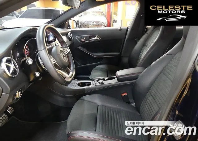 MERCEDES AMG CLA-Classe C117 CLA220 AMG Line 2018 — photo 8 sur 26