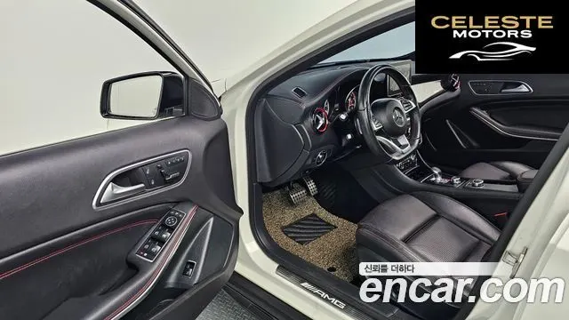 MERCEDES AMG GLA-Classe X156 GLA45 AMG 4MATIC 2016 — photo 10 sur 26