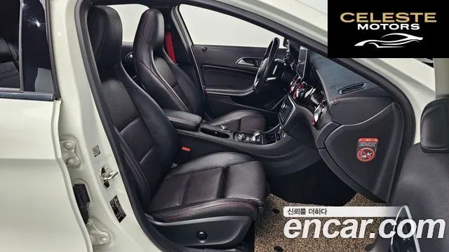MERCEDES AMG GLA-Classe X156 GLA45 AMG 4MATIC 2016 — photo 11 sur 26