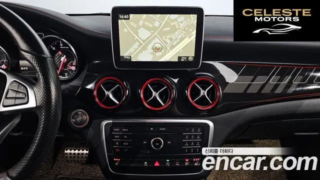MERCEDES AMG GLA-Classe X156 GLA45 AMG 4MATIC 2016 — photo 14 sur 26