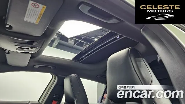 MERCEDES AMG GLA-Classe X156 GLA45 AMG 4MATIC 2016 — photo 19 sur 26
