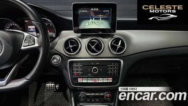 MERCEDES AMG CLA-Classe C117 CLA220 AMG Line 2018 — photo 14 sur 20