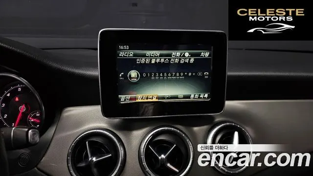 MERCEDES AMG CLA-Classe C117 CLA220 AMG Line 2018 — photo 16 sur 20