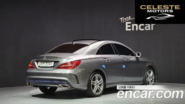 MERCEDES AMG CLA-Classe C117 CLA220 AMG Line 2018 — photo 2 sur 20