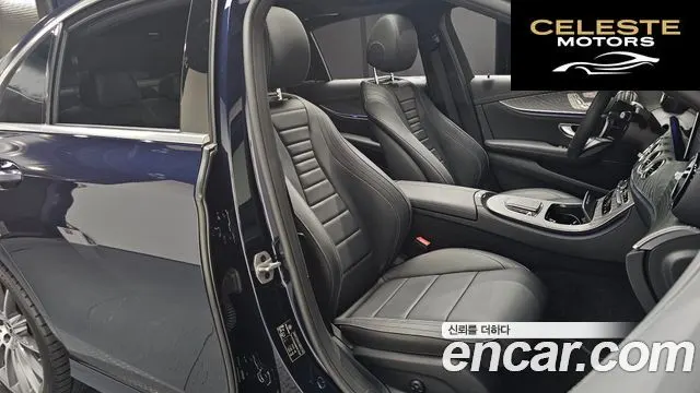MERCEDES AMG E-Classe W213 E350 4MATIC AMG Line 2021 — photo 9 sur 20