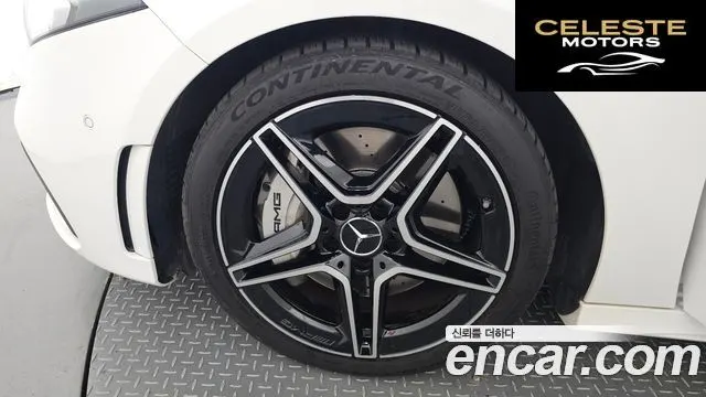 MERCEDES AMG A-Classe W177 AMG A35 4MATIC Berline 2021 — photo 5 sur 26