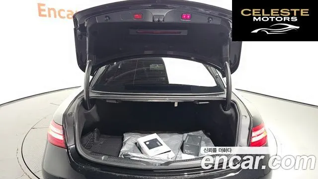 MERCEDES AMG E-Classe W213 E53 AMG 4MATIC+ Coupé 2020 — photo 20 sur 26