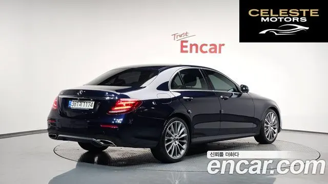 MERCEDES AMG E-Classe W213 E300 4MATIC AMG Line 2018 — photo 2 sur 20